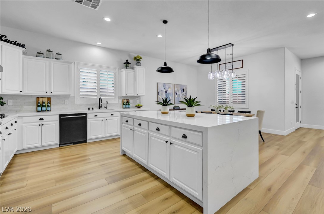 9155 Cimarron River Court Las Vegas NV 89149