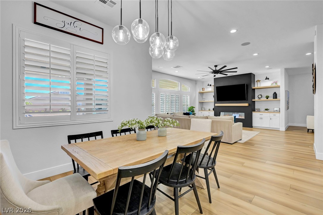 9155 Cimarron River Court Las Vegas NV 89149