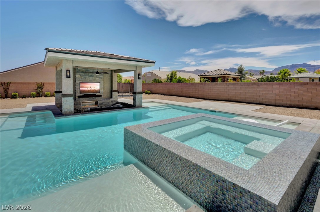9155 Cimarron River Court Las Vegas NV 89149