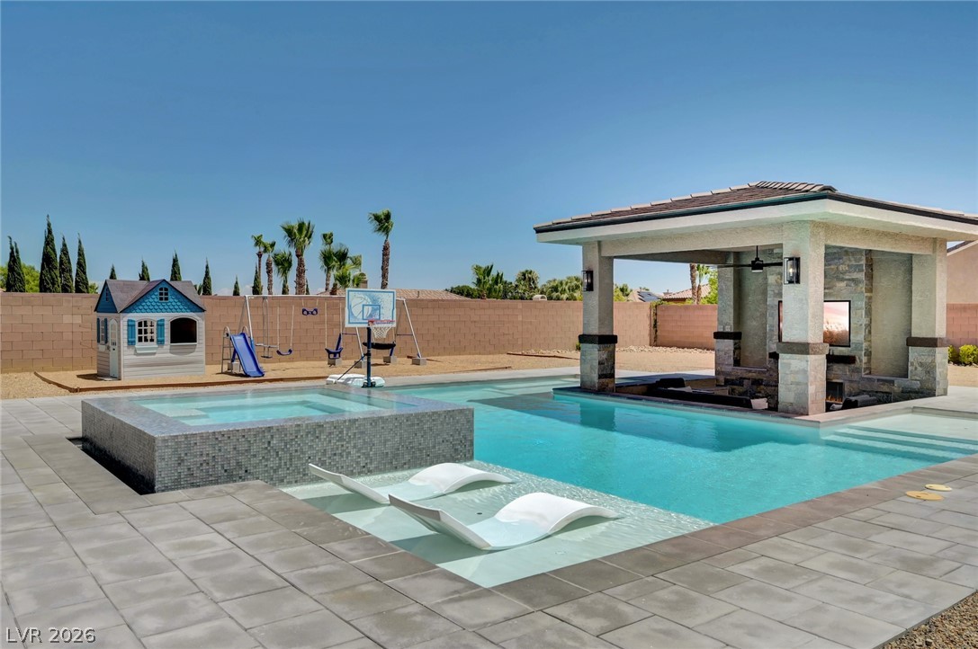 9155 Cimarron River Court Las Vegas NV 89149