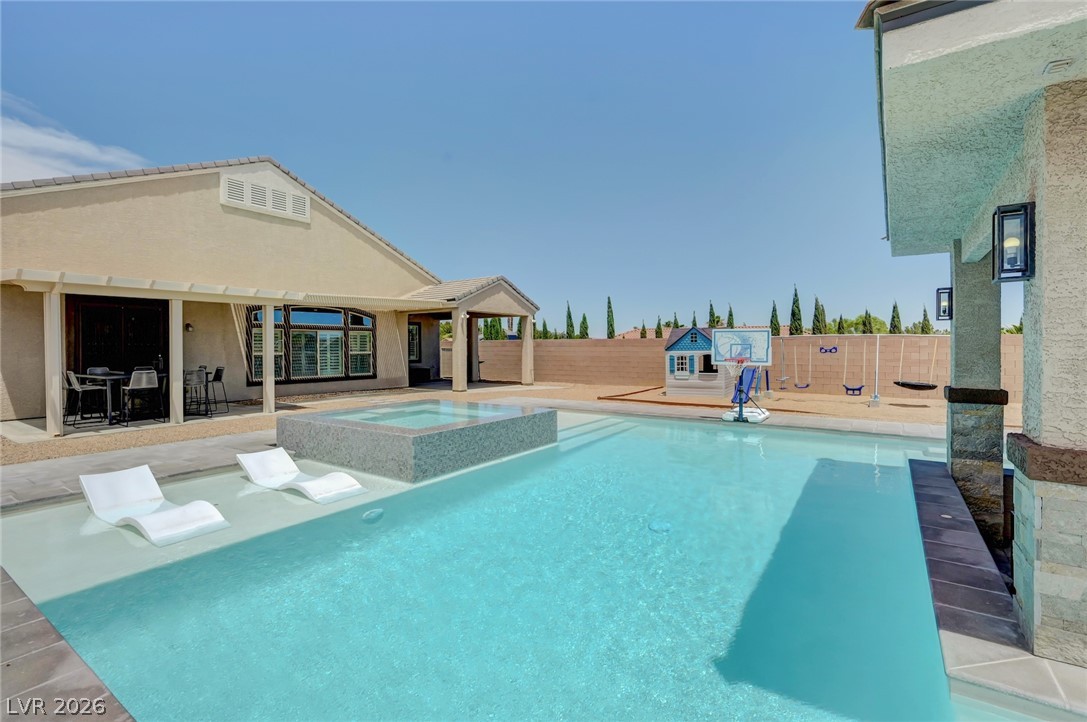 9155 Cimarron River Court Las Vegas NV 89149