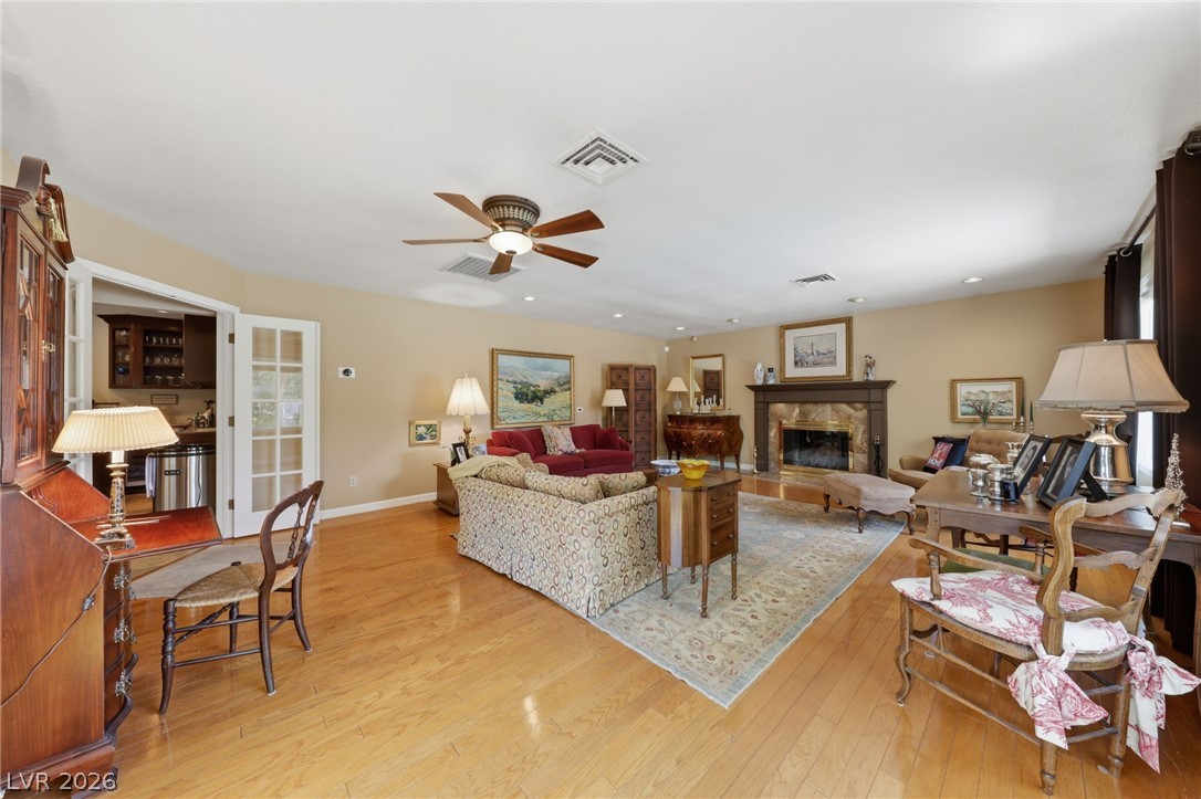 221 Rosemary Lane Las Vegas NV 89107