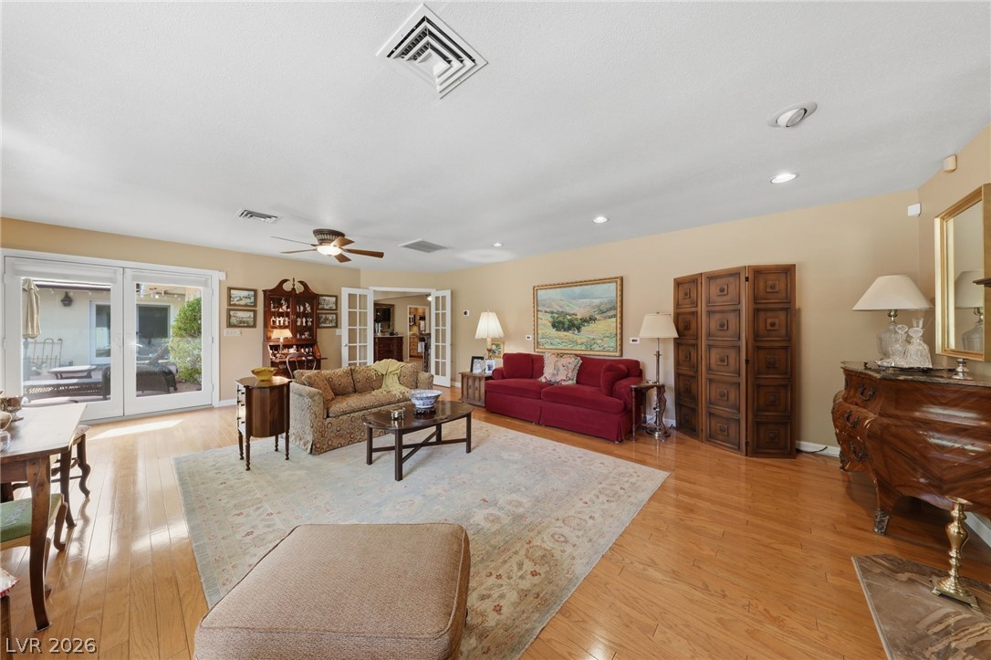 221 Rosemary Lane Las Vegas NV 89107