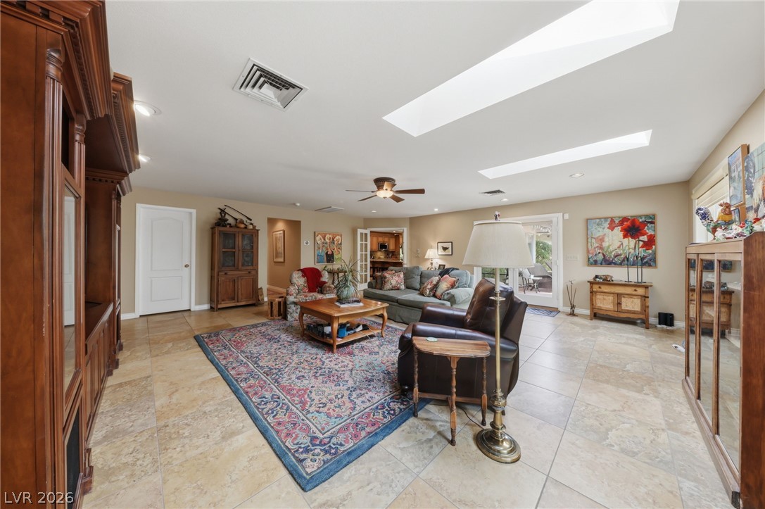 221 Rosemary Lane Las Vegas NV 89107
