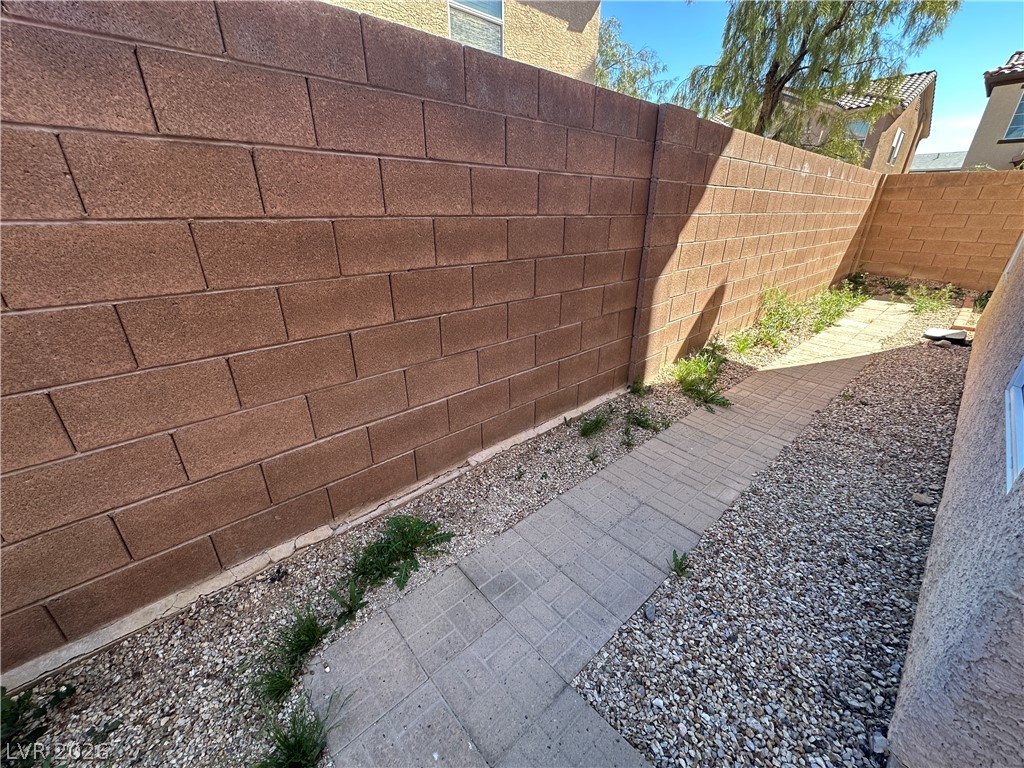774 Iron Bridge Street Las Vegas NV 89178