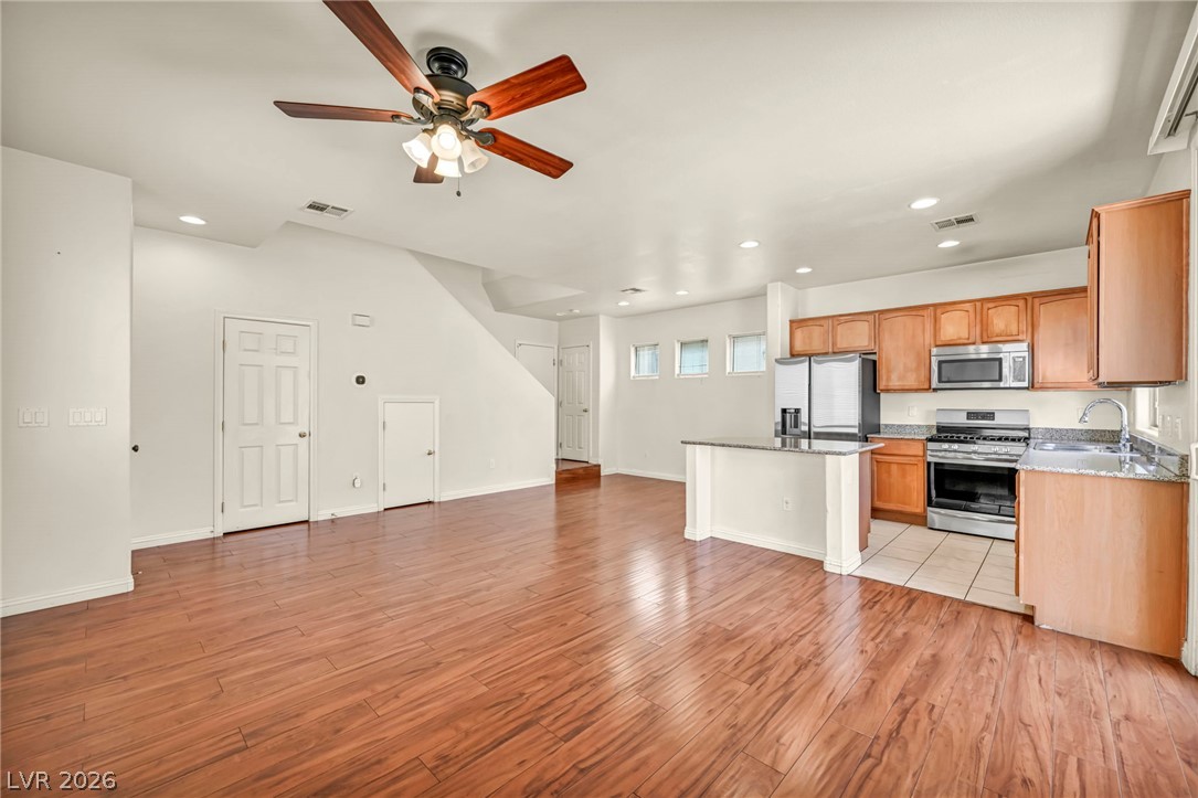 5412 Tinker Toy Avenue Las Vegas NV 89139