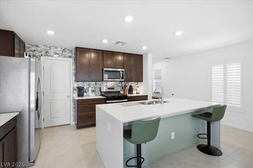 8724 Crestwood Hills Street Las Vegas NV 89113