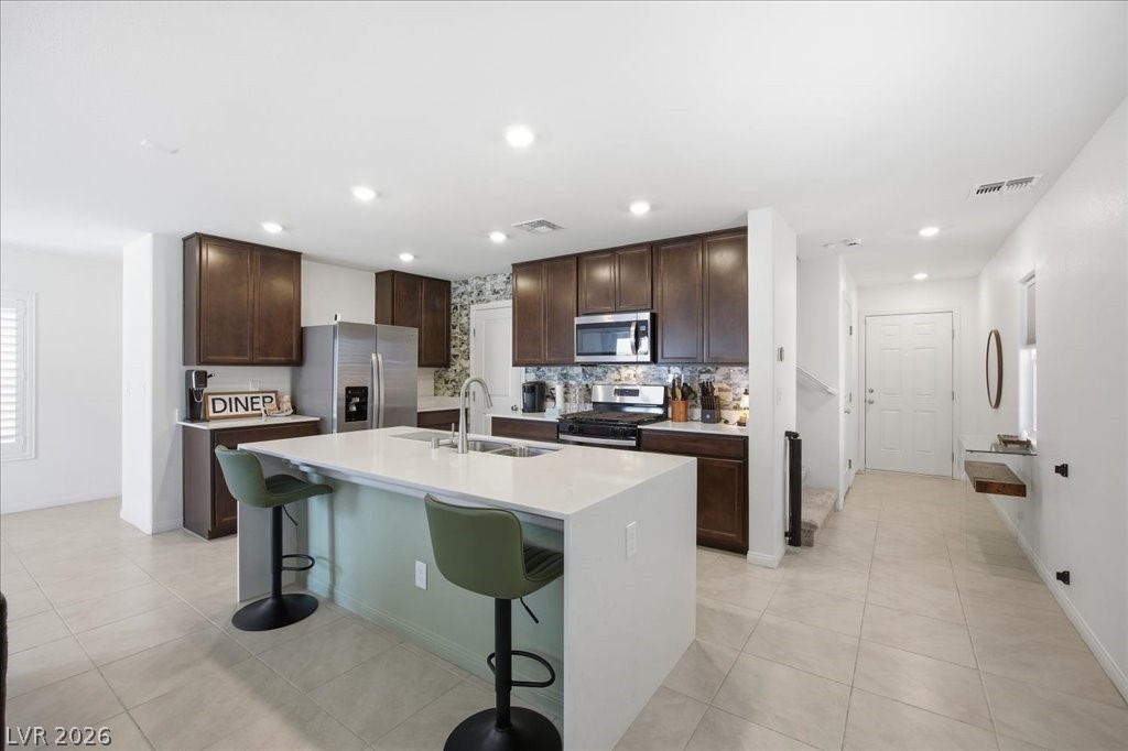 8724 Crestwood Hills Street Las Vegas NV 89113