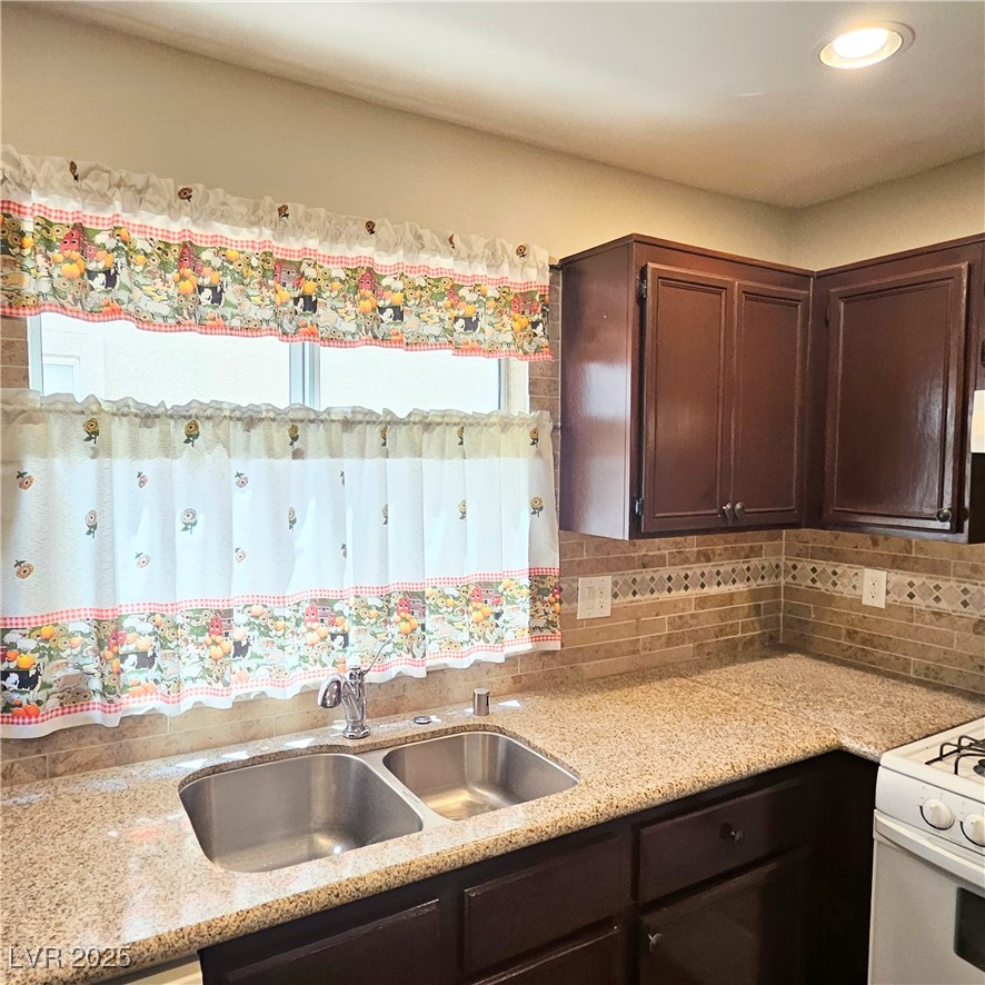5218 Pat Place Las Vegas NV 89118