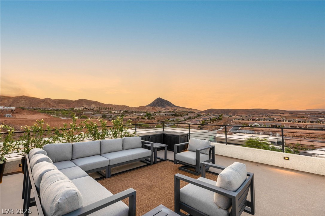 12 Desert Lake Lane Henderson NV 89011