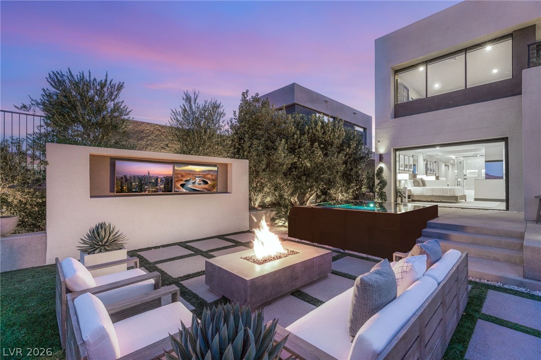 12 Desert Lake Lane Henderson NV 89011