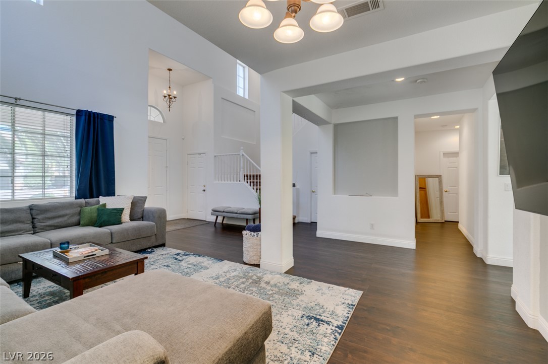 7572 Catalina Harbor Street Las Vegas NV 89131