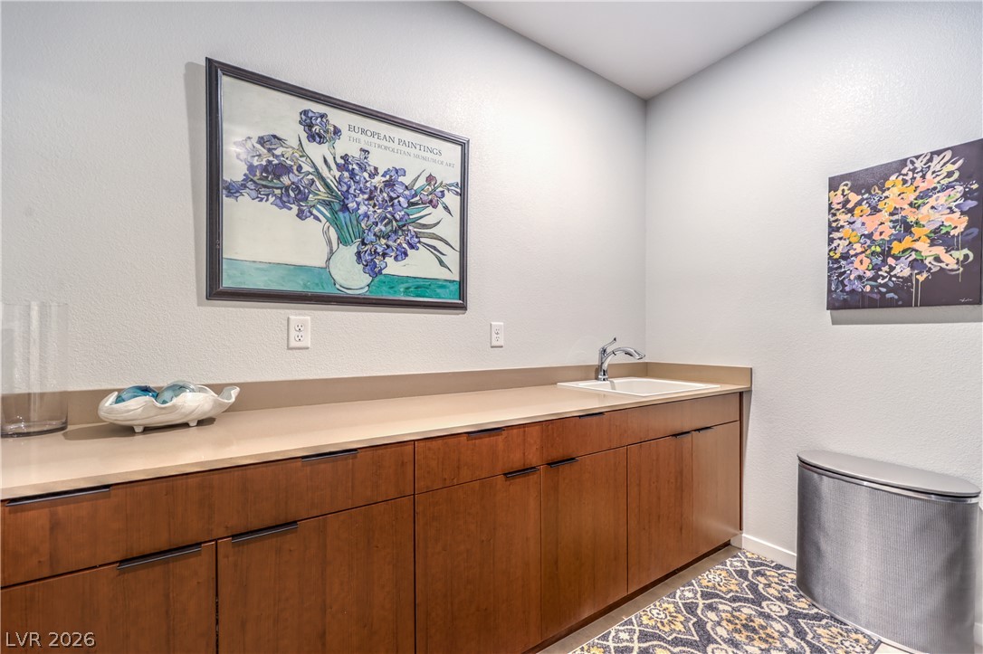 6841 Peakview Street North Las Vegas NV 89084