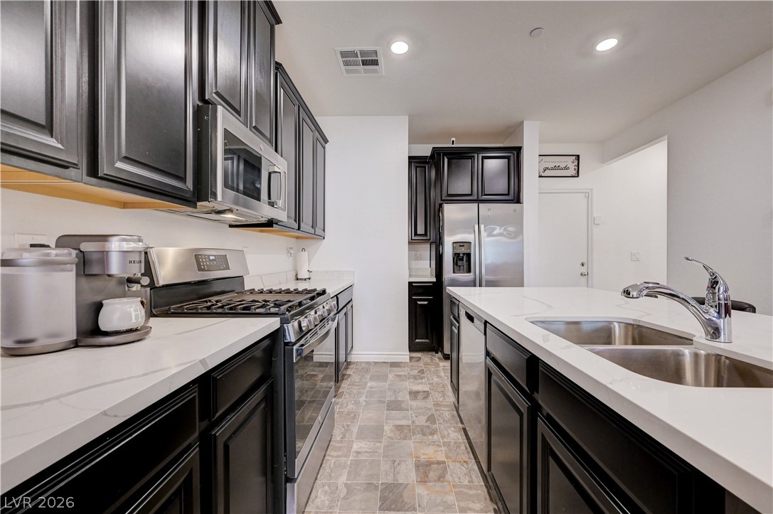 792 Grand Country Avenue North Las Vegas NV 89086