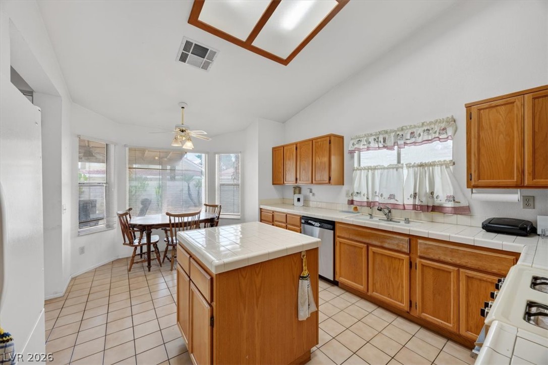 1552 Beech Grove Drive Las Vegas NV 89119