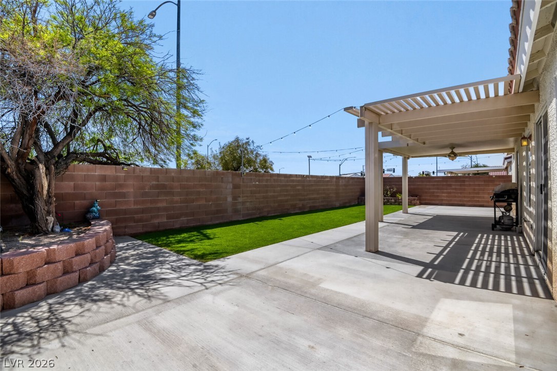 5222 Jungle Orchard Street North Las Vegas NV 89031