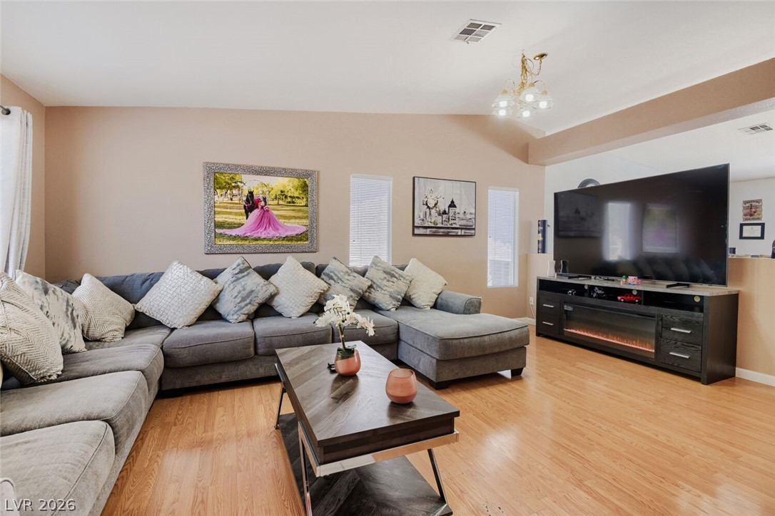 5222 Jungle Orchard Street North Las Vegas NV 89031
