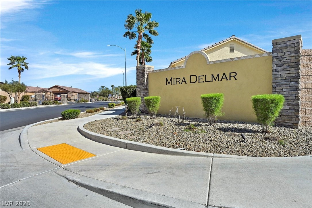 1102 Edel Hest Avenue North Las Vegas NV 89081