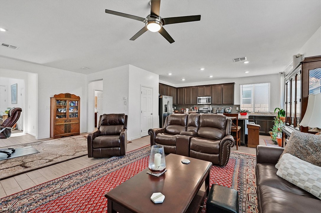 1102 Edel Hest Avenue North Las Vegas NV 89081