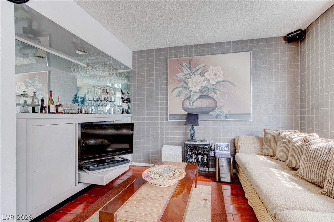 4206 Sandcastle Drive Las Vegas NV 89147