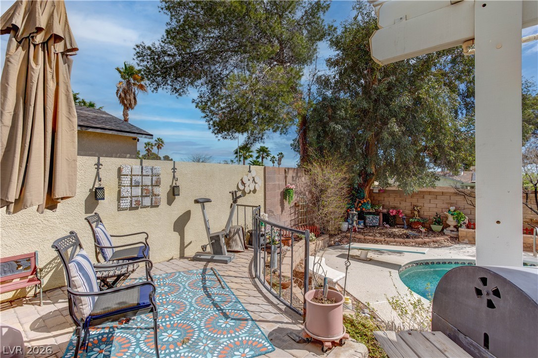 4206 Sandcastle Drive Las Vegas NV 89147