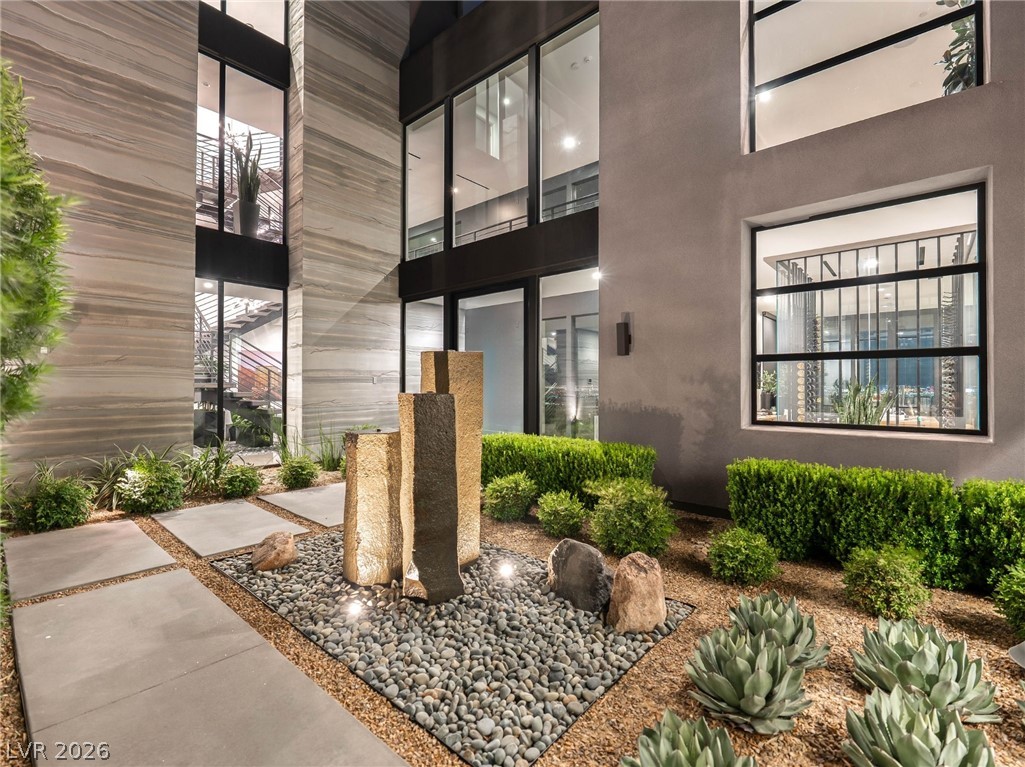 669 Dragon Peak Drive Henderson NV 89012