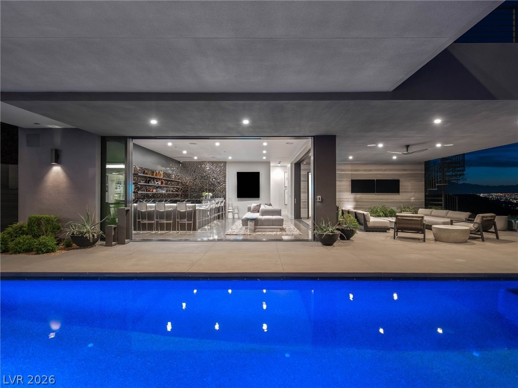 669 Dragon Peak Drive Henderson NV 89012