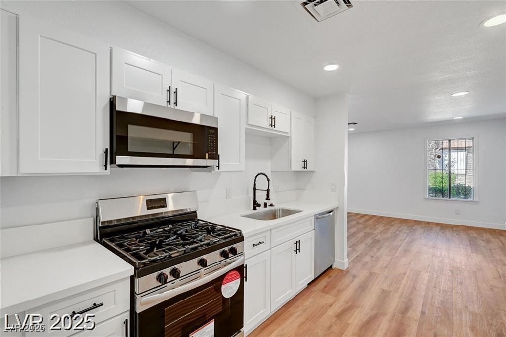 3907 Torsby Place Las Vegas NV 89119