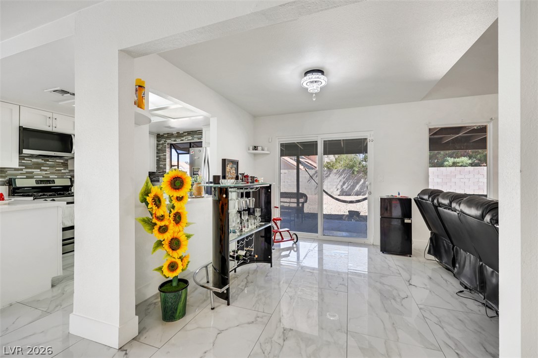 3337 Irv Marcus Drive Las Vegas NV 89108