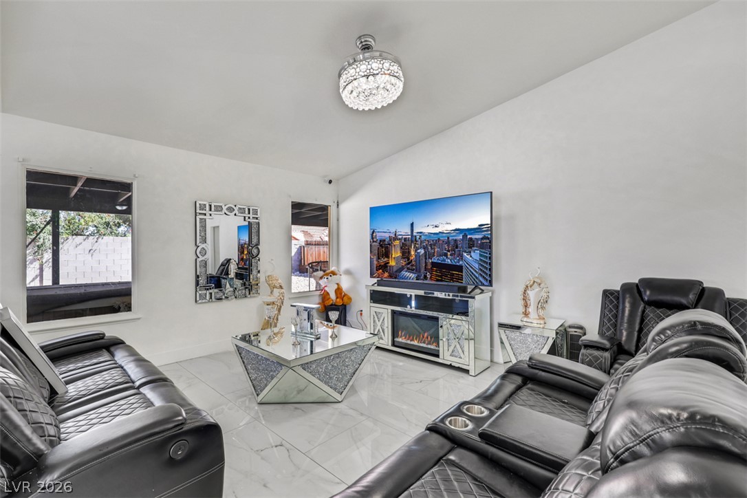 3337 Irv Marcus Drive Las Vegas NV 89108