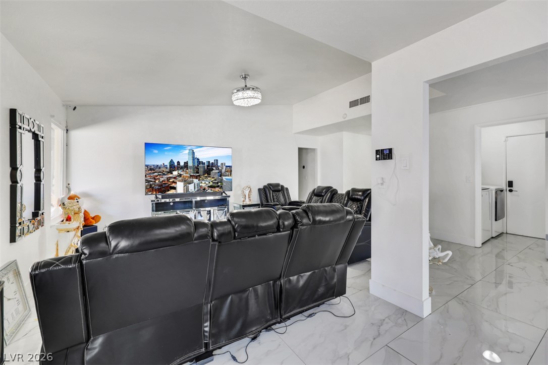 3337 Irv Marcus Drive Las Vegas NV 89108