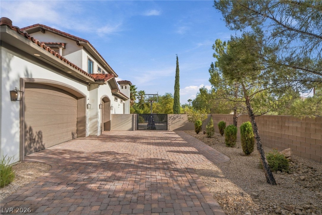 10997 Tranquil Waters Court Las Vegas NV 89135