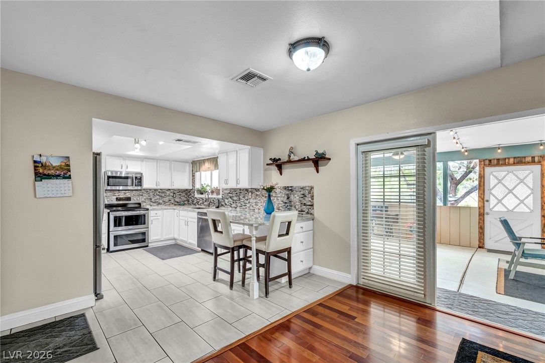 5412 Avenida Vaquero Las Vegas NV 89108