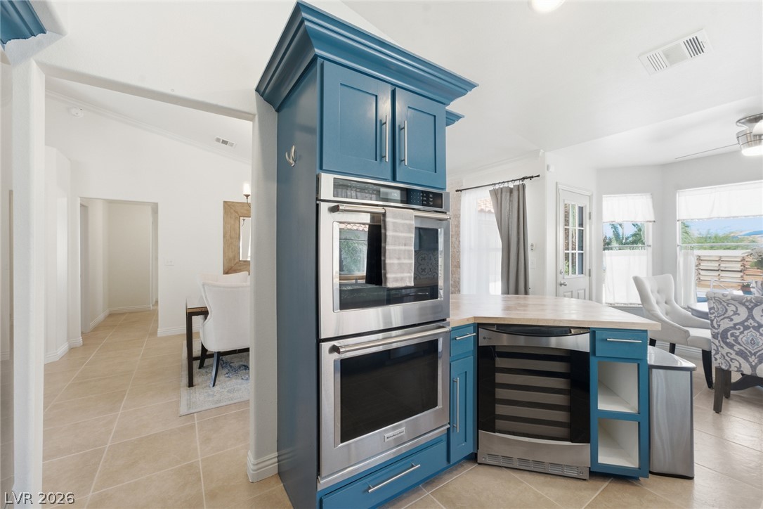 8212 Arch Bay Lane Las Vegas NV 89128