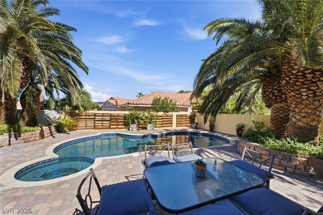8212 Arch Bay Lane Las Vegas NV 89128
