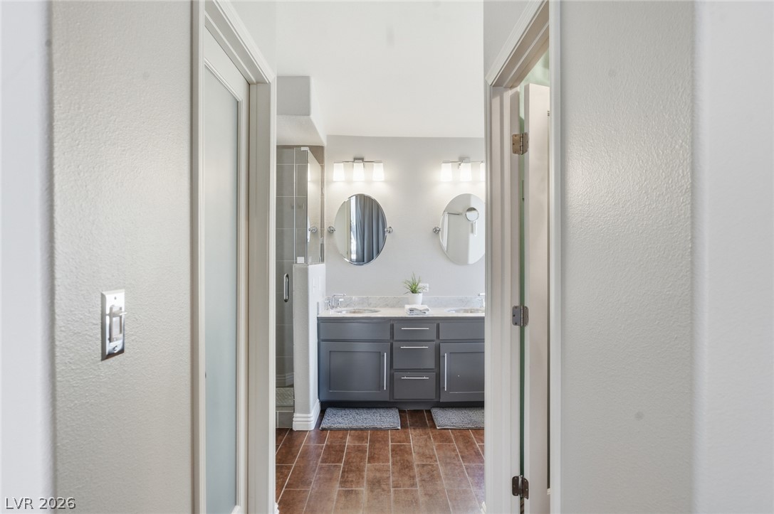 8212 Arch Bay Lane Las Vegas NV 89128