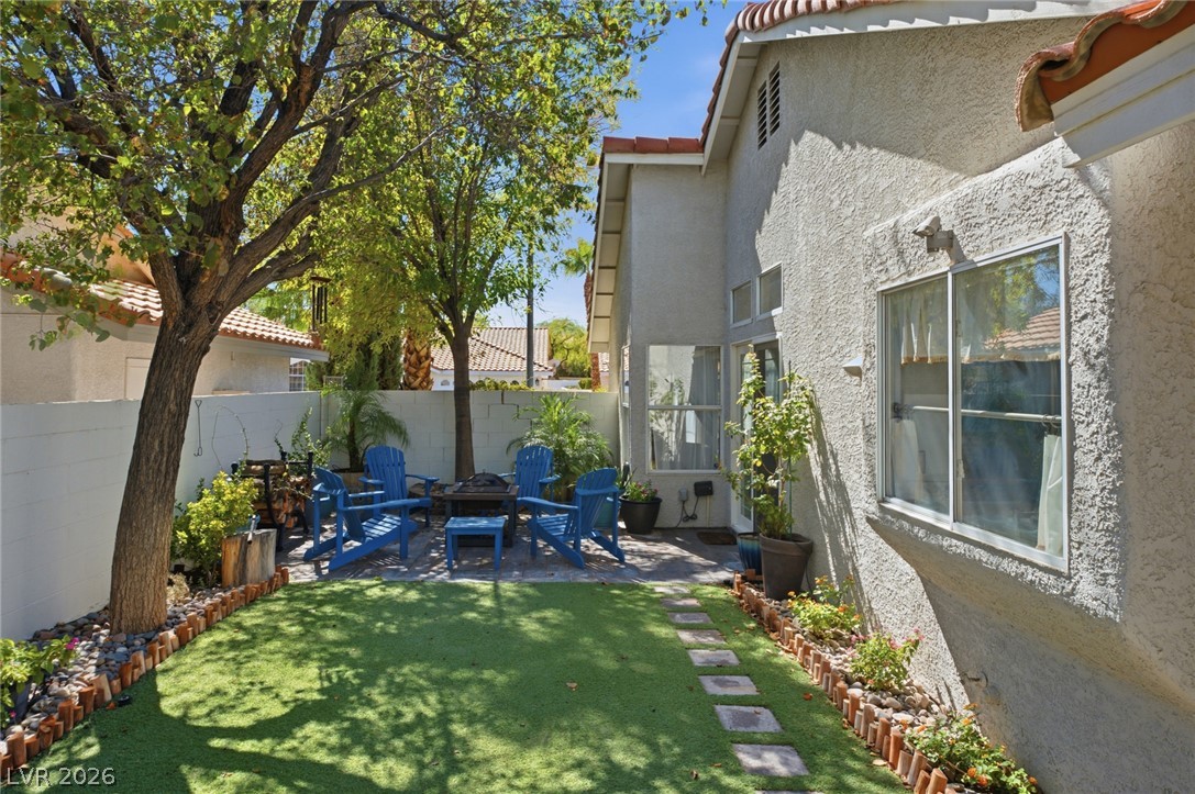 8212 Arch Bay Lane Las Vegas NV 89128