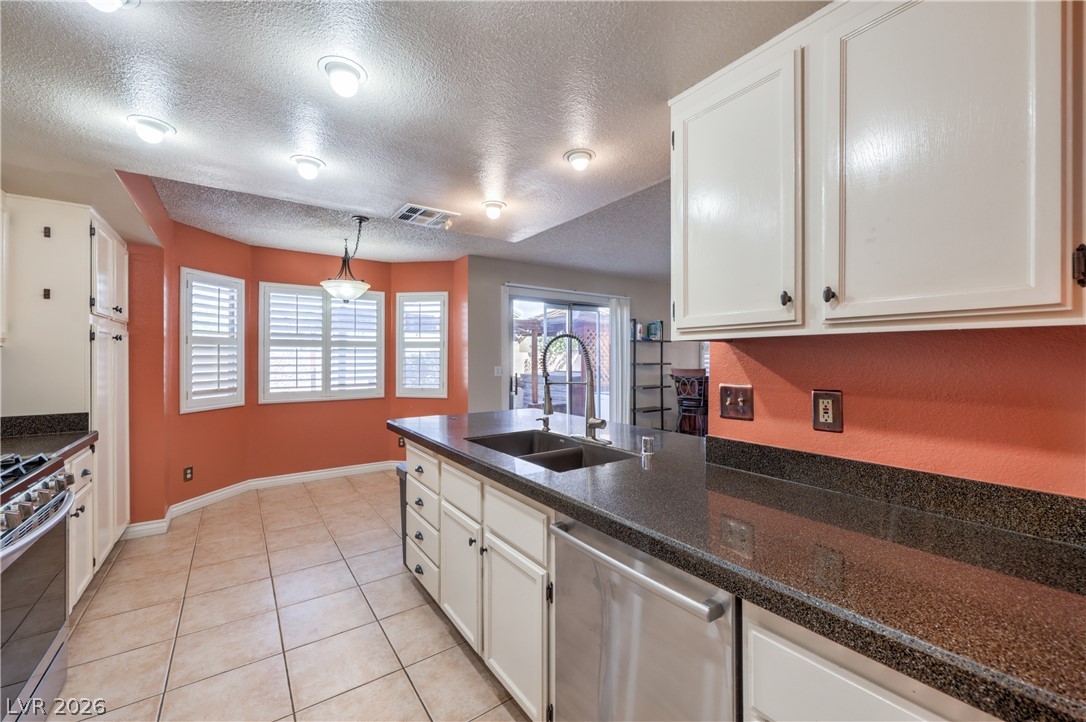 6140 Warm River Road Las Vegas NV 89108