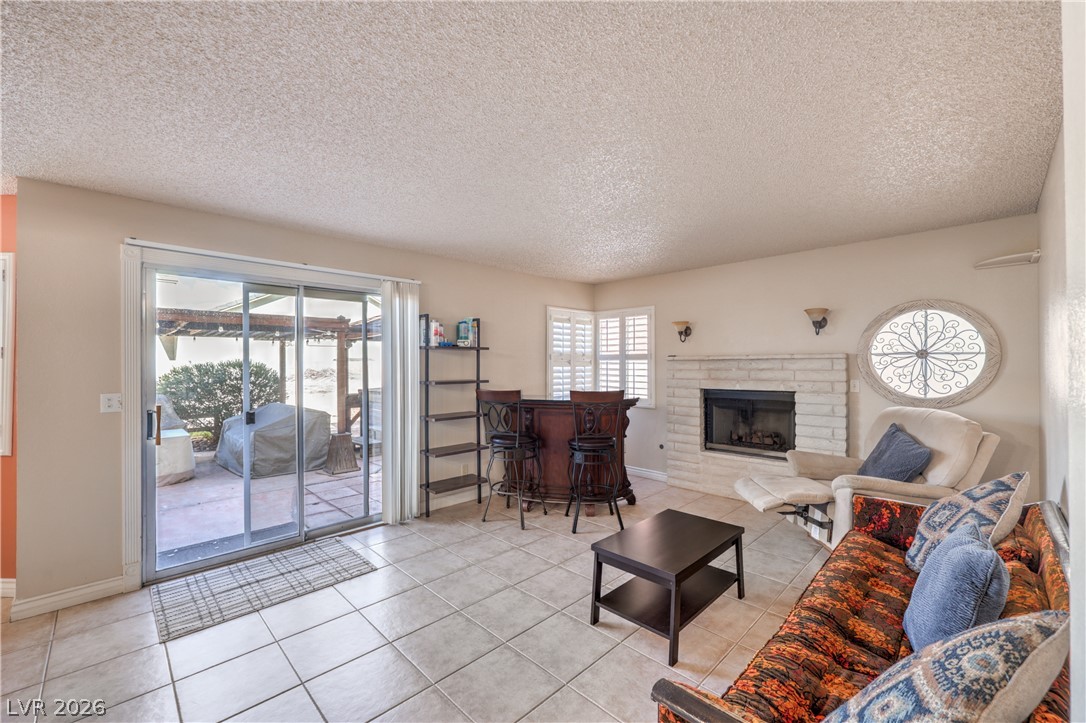 6140 Warm River Road Las Vegas NV 89108