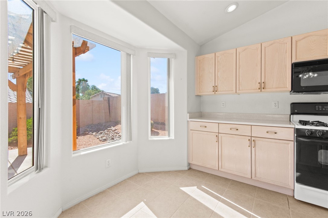 7625 Twisted Pine Avenue Las Vegas NV 89131