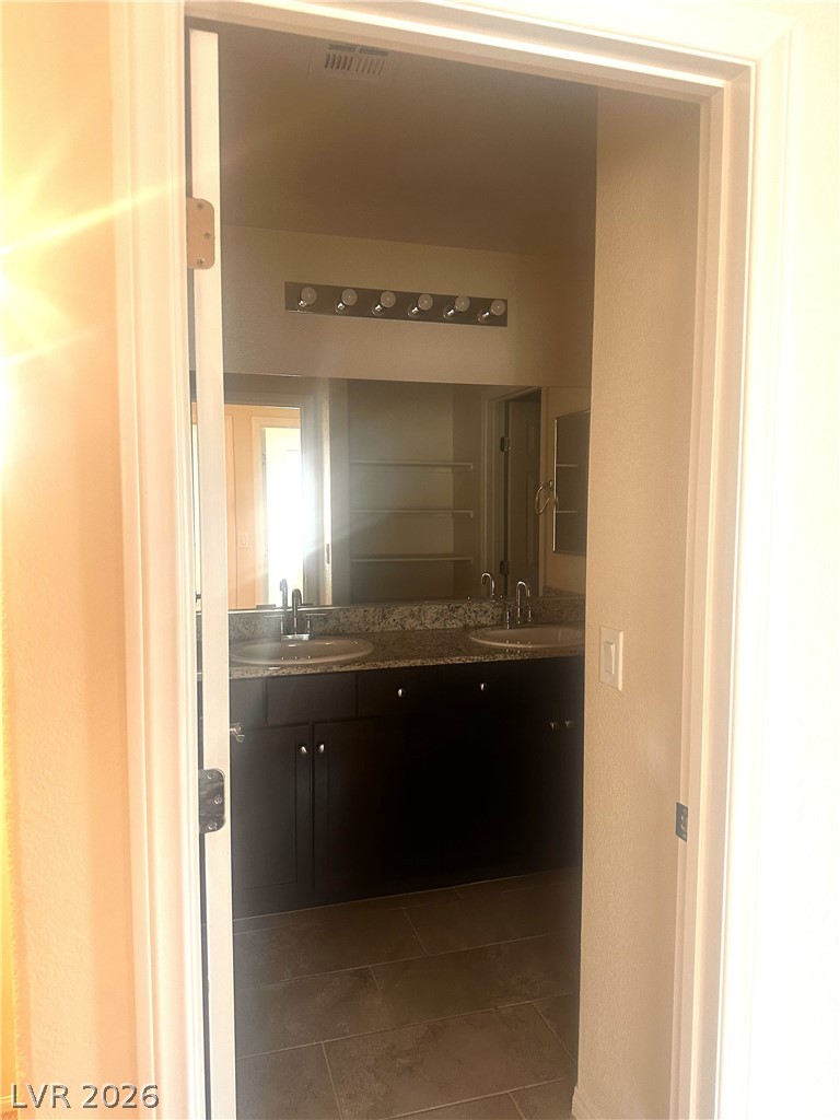 5380 Jade Crystal Avenue Las Vegas NV 89146