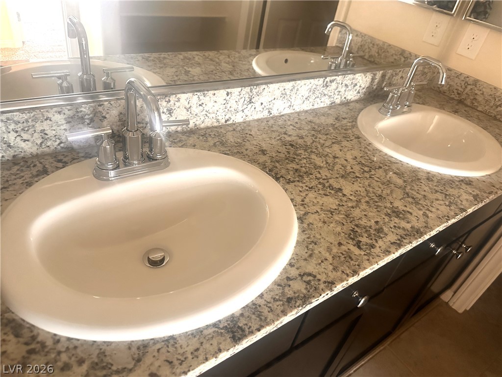 5380 Jade Crystal Avenue Las Vegas NV 89146