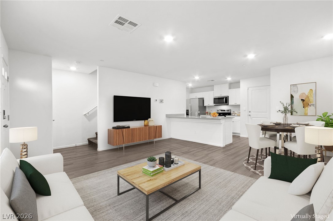 9932 Bumblebee Hills Street Las Vegas NV 89141