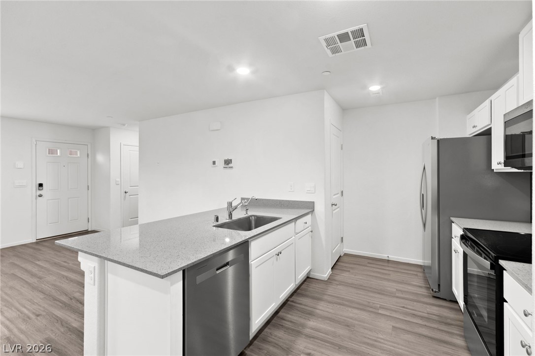 9932 Bumblebee Hills Street Las Vegas NV 89141