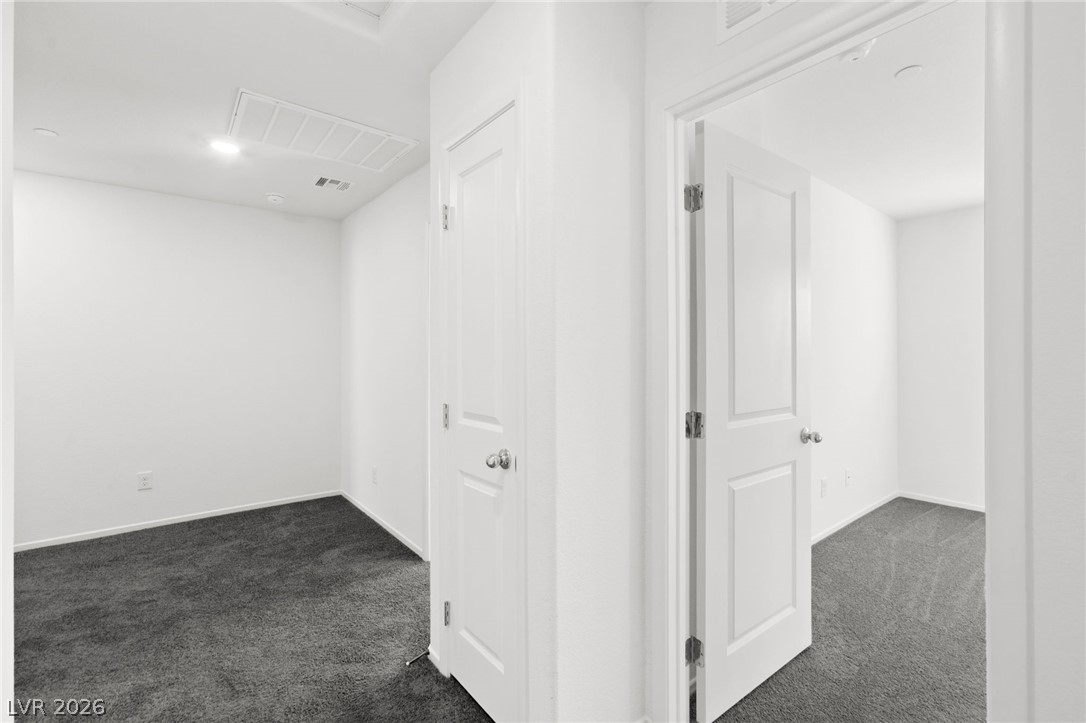 9932 Bumblebee Hills Street Las Vegas NV 89141