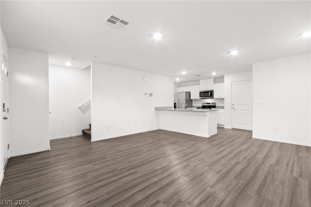 9932 Bumblebee Hills Street Las Vegas NV 89141