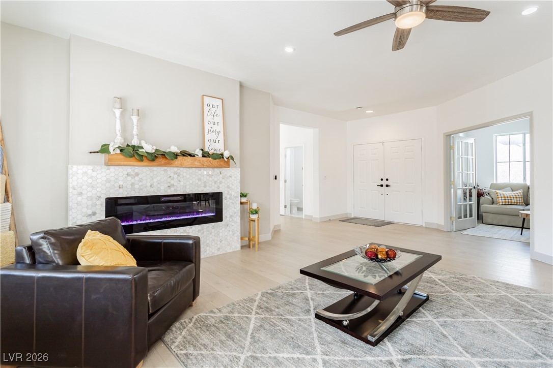 2589 Evansville Avenue Henderson NV 89052