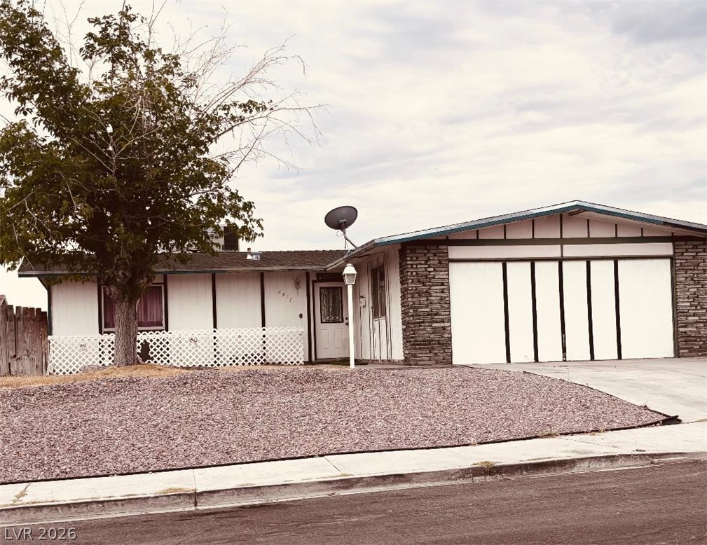 6917 Rocky Point Drive Las Vegas NV 89145