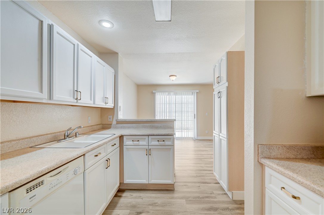 7621 Almeria Avenue Las Vegas NV 89128