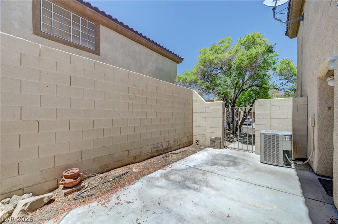 7621 Almeria Avenue Las Vegas NV 89128